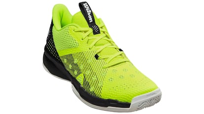 This type of men's sports footwear is specific for use in paddle tennis.