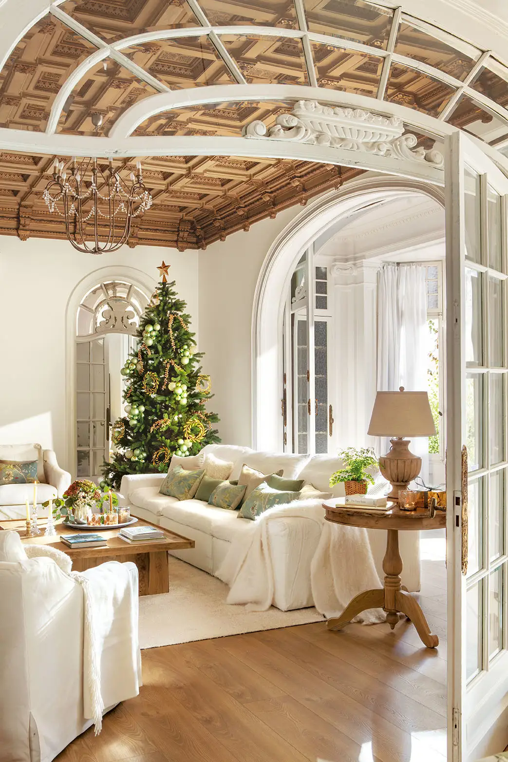 El Mueble Christmas House 