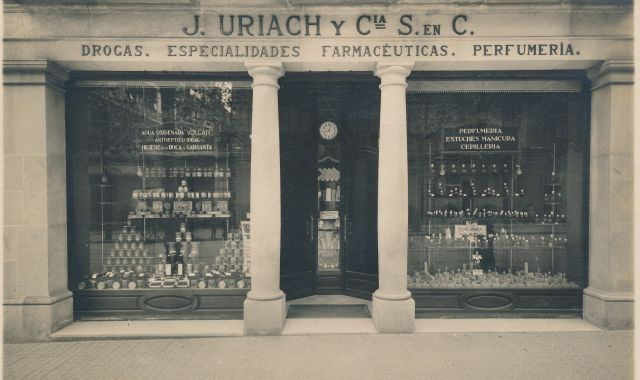 A Uriach pharmacy | Loaned