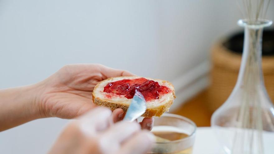 El desayuno que tomas a diario y que podría poner en peligro tu salud: &quot;Es mejor que no desayunes&quot;