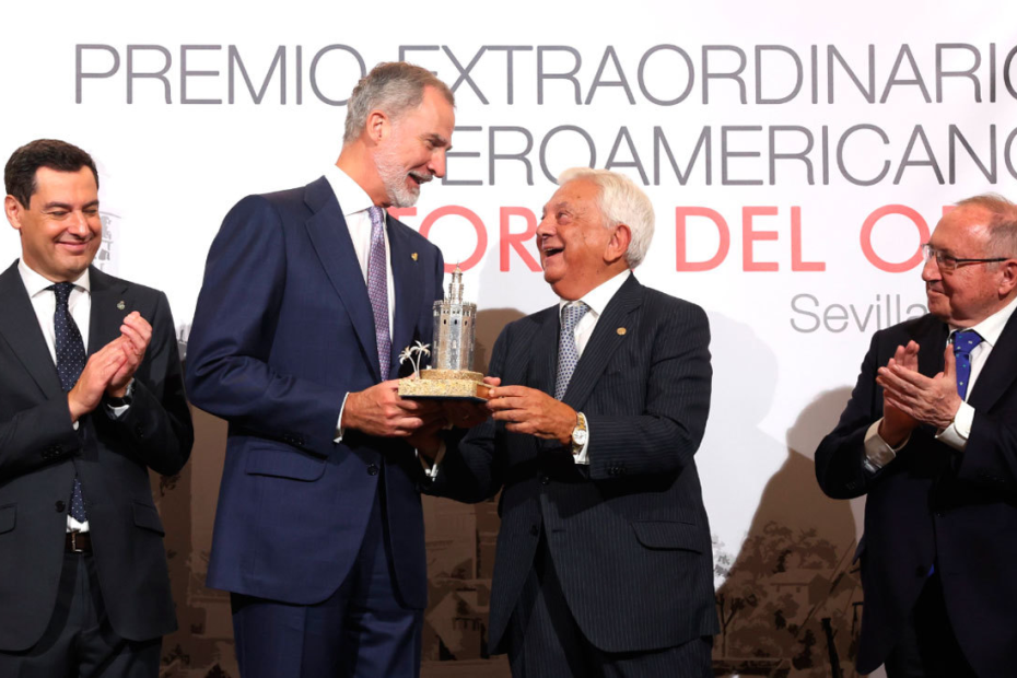 The King calls to strengthen the relationship with Ibero-American countries upon receiving the Torre del Oro award